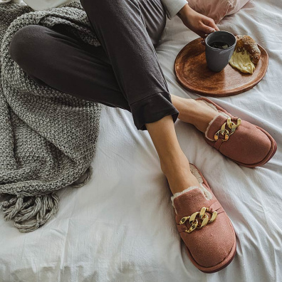 Παντόφλα Με Γούνα Και Διακοσμητική Αλυσίδα XL-2211 Ροζ