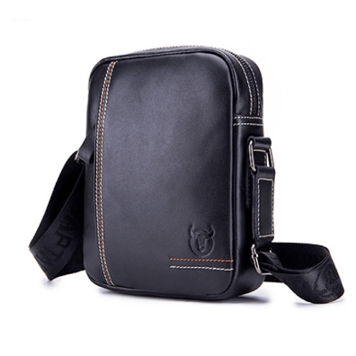 Δερμάτινο τσαντάκι ώμου Bull Captain  DJB 228 Μαύρο