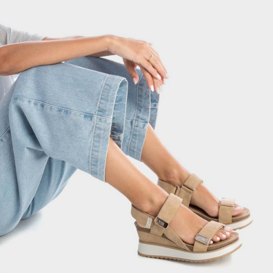 Σανδάλια Με Πλατφόρμα Xti 142619-152 Mπεζ