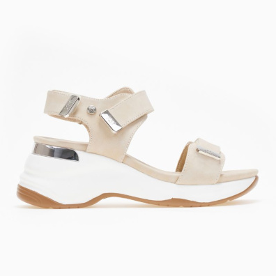 Σανδάλια Με Πλατφόρμα Xti 142827-121 Mπεζ