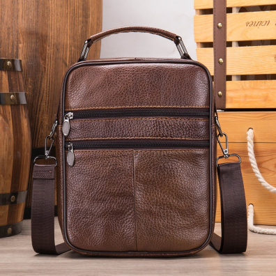 Δερμάτινο τσαντάκι ώμου Cardinal 6037 Μαύρο